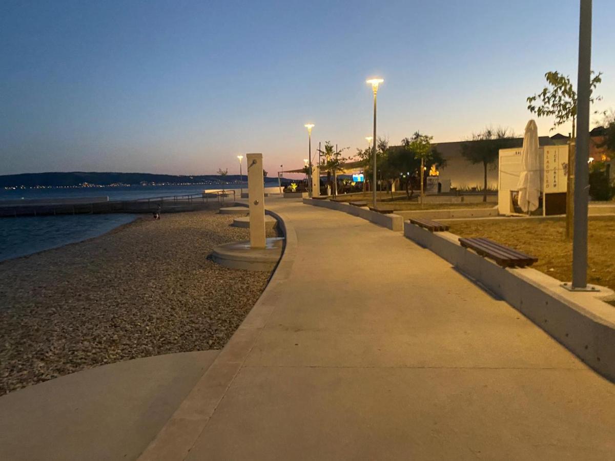 Apartman Teklic Kastela Luaran gambar
