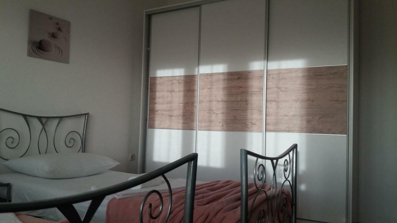 Apartman Teklic Kastela Luaran gambar
